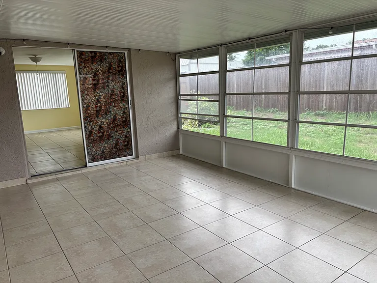5629 Saren Dr — Photo 20
