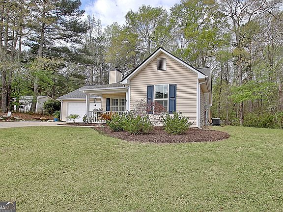 2nd image of 86 Spring Cir