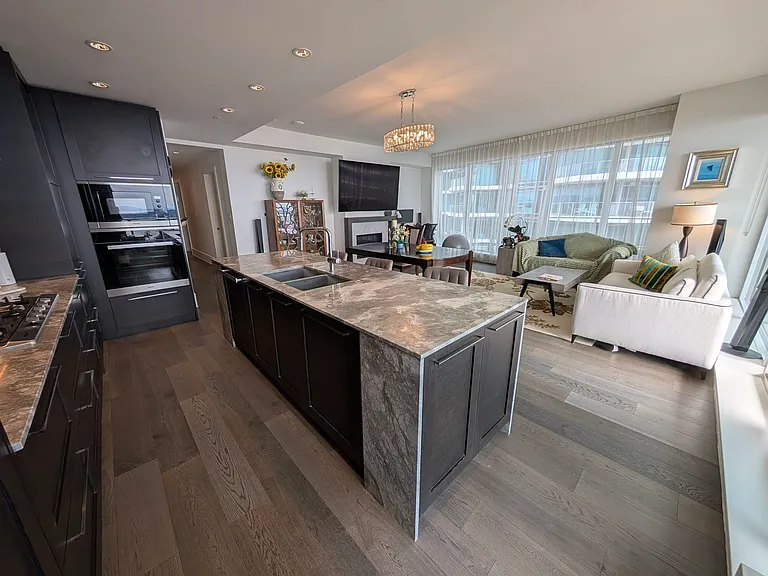 1500 Martin St #19 — Photo 9