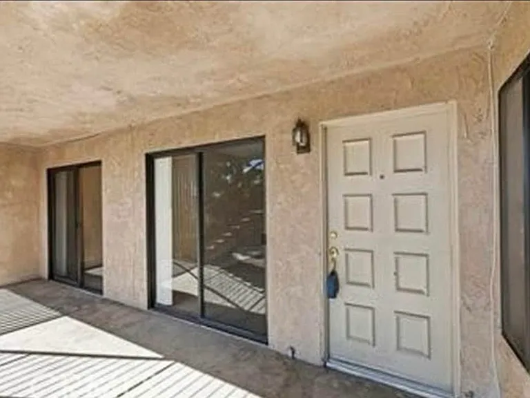 2467 W Acacia Ave — Photo 13