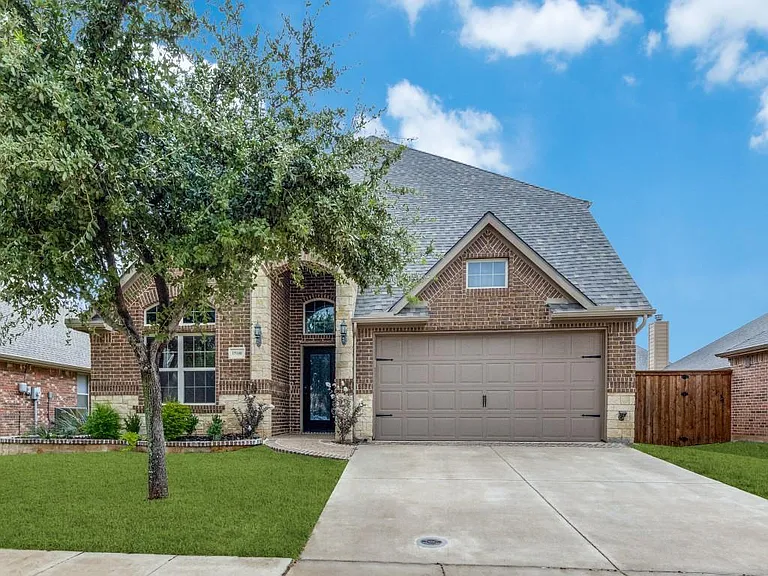 15100 Seventeen Lakes Blvd — Photo 1