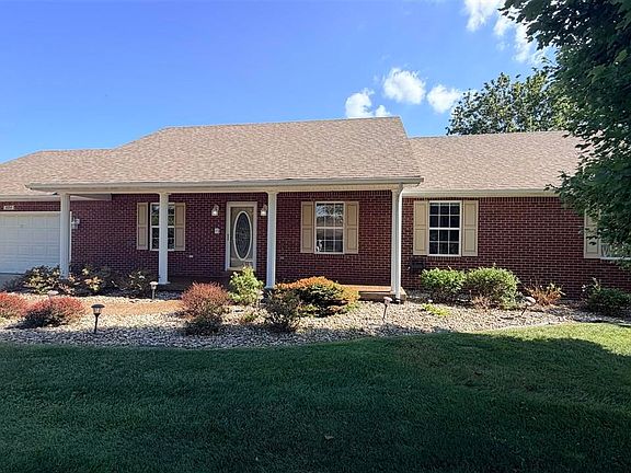 2nd image of 604 Hickory Ln
