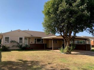 444 S 19th St, Clinton, OK 73601