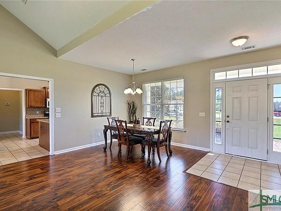 3rd image of 607 Berosa Ct