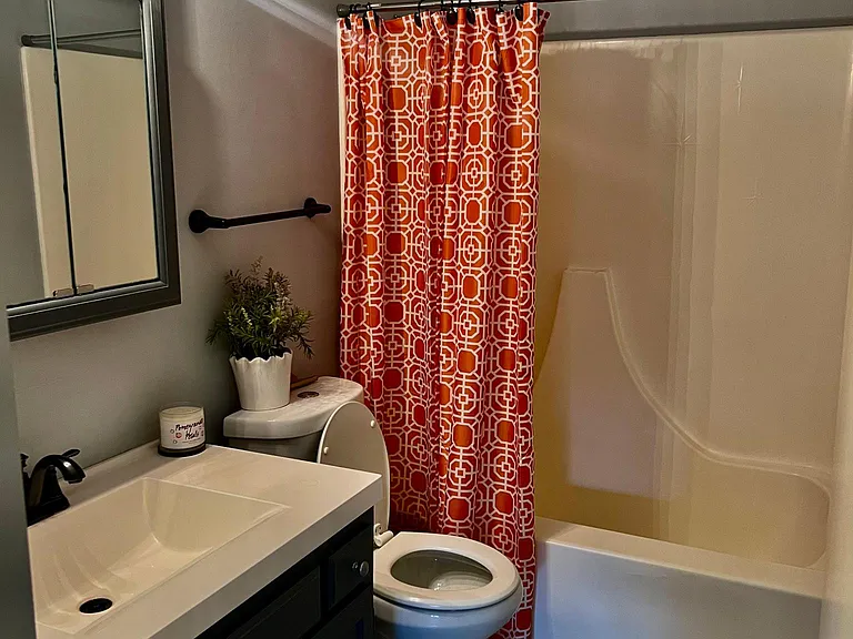5044 Southwood Cir — Photo 13