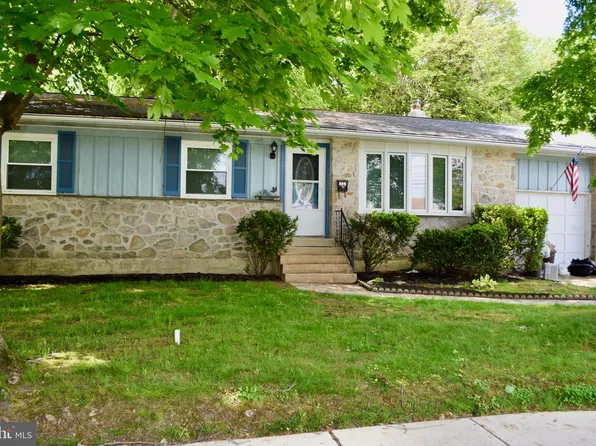 637 Hutchinson Ter, Holmes, PA 19043