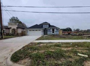 2305 Minnesota St, Houston, TX 77034