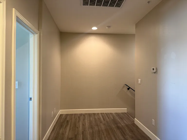 1406 W Main St #104 — Photo 25