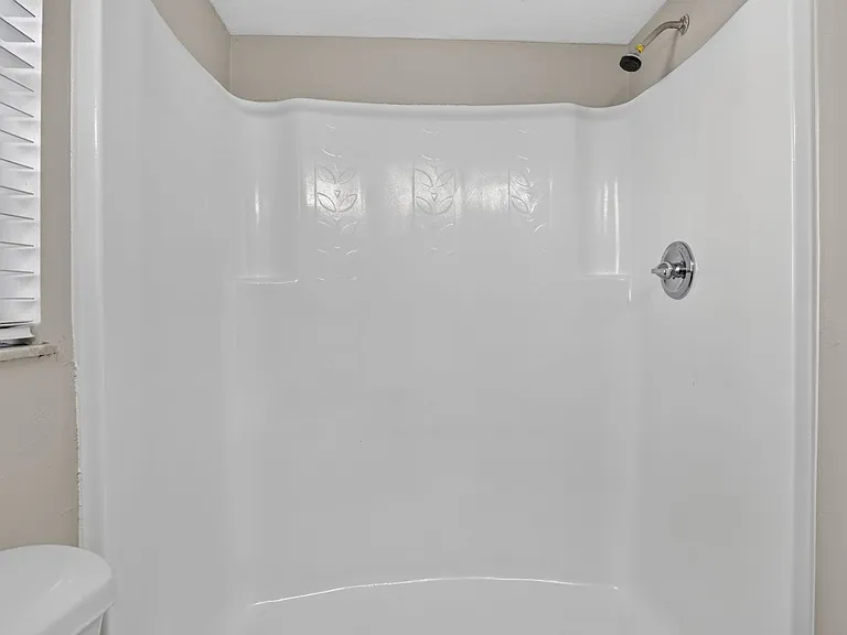 53 Windtree Ln #G102 — Photo 16