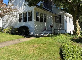 18 Risley St, Fredonia, NY 14063