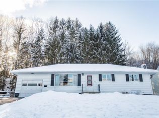302 Paikin Dr, Syracuse, NY 13219