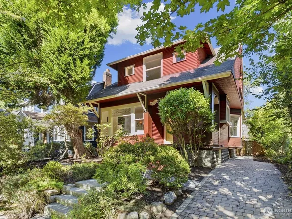 5246 12th Avenue NE, Seattle, WA 98105