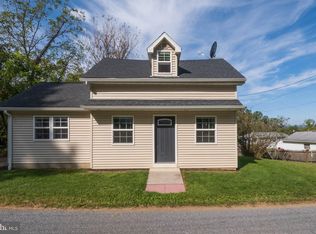 669 Barlet Rd, Fleetwood, PA 19522