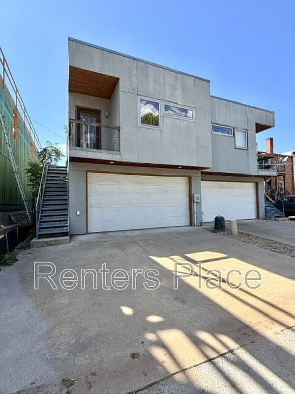 Studio, 1.0 bath, 800 sqft, $1,095 — Photo 1