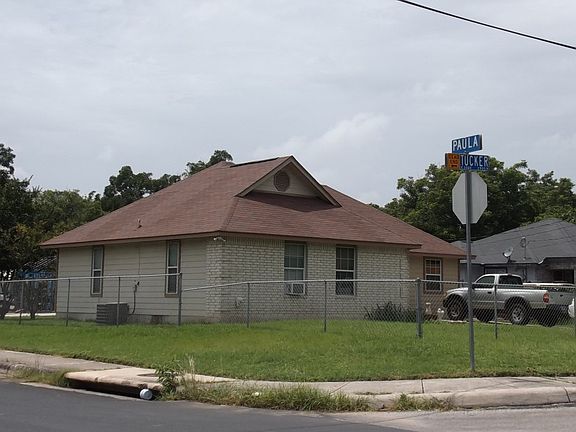 3rd image of 2931 Tucker Dr