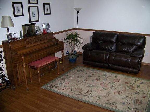 4th image of 2305 Linden Dr #2305