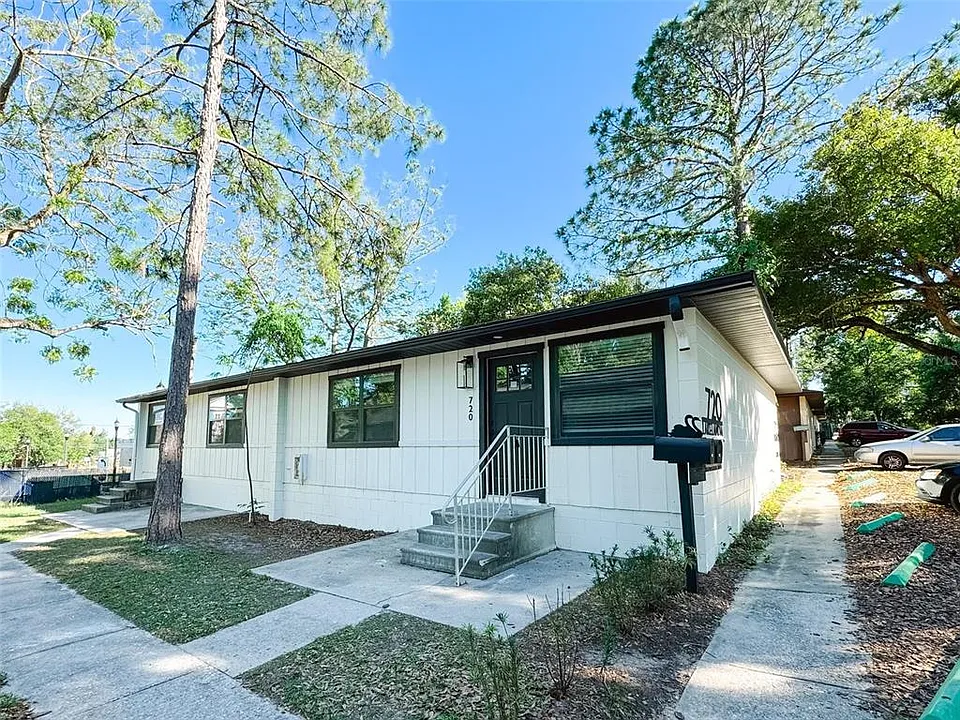 722 Angelina Ln