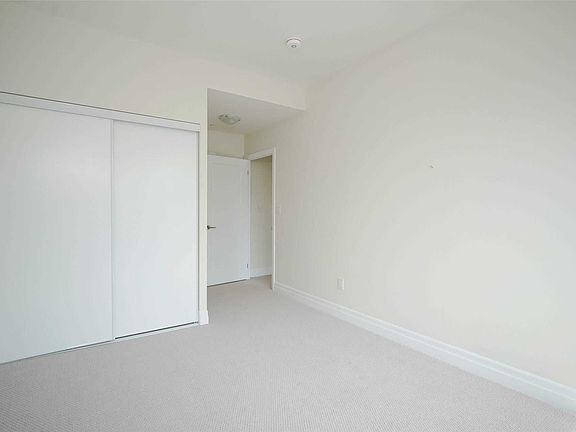 5th image of 665 Cricklewood Dr #720