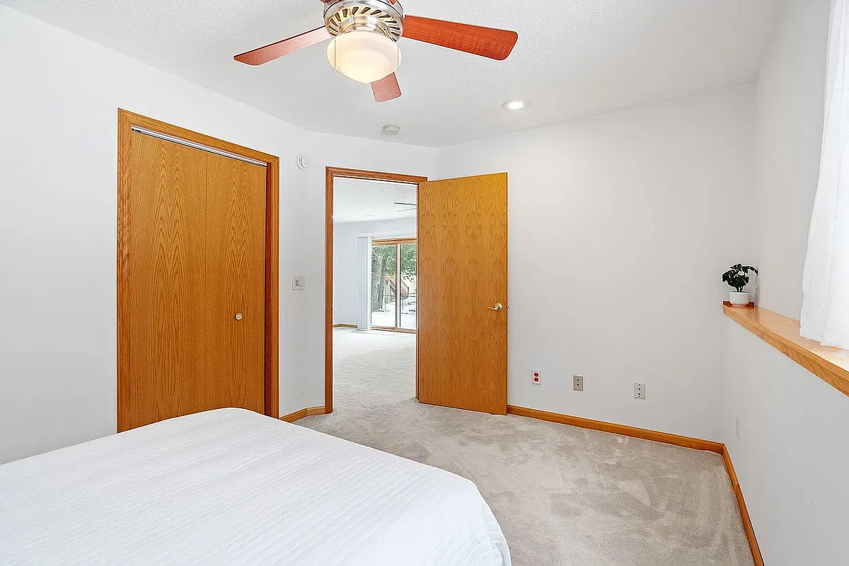 Building Photo - 2750 Jordan Dr
