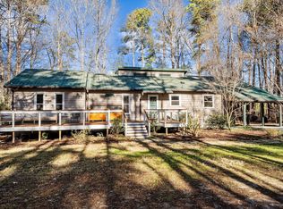 9722 Leslie Dr, Chapel Hill, NC 27516