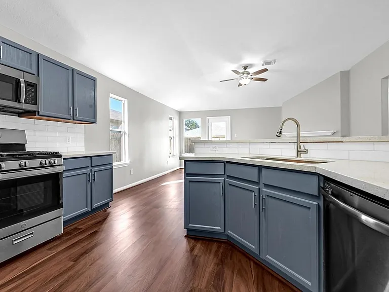 4018 Floral Way Ct — Photo 11