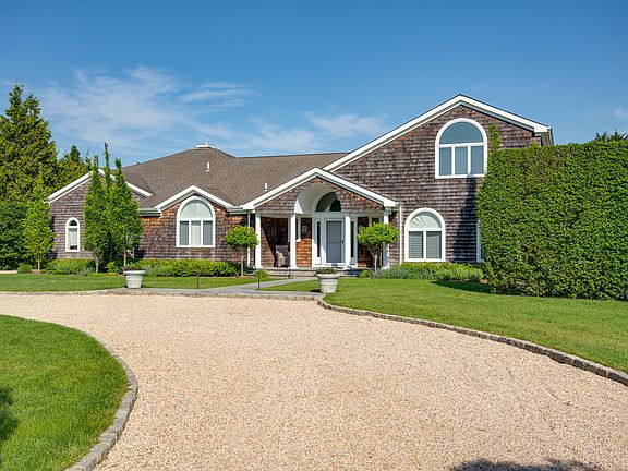 2nd image of 95 Mill Creek Close
