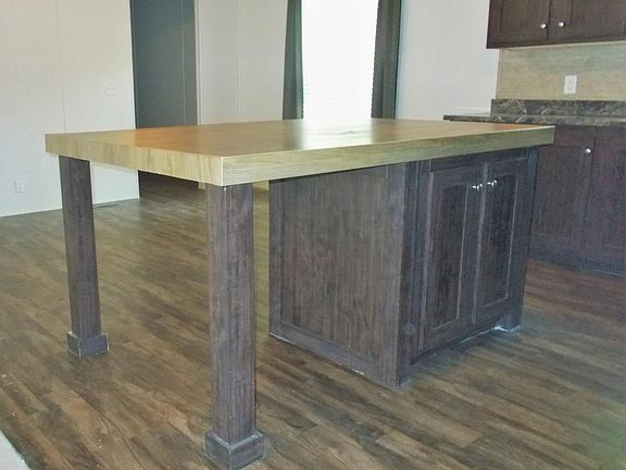 Fantastic kitchen island!