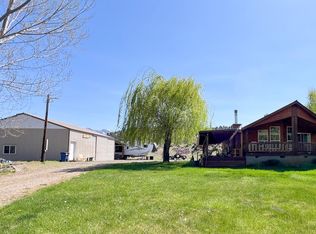 51284 Highway 26, Mount Vernon, OR 97865