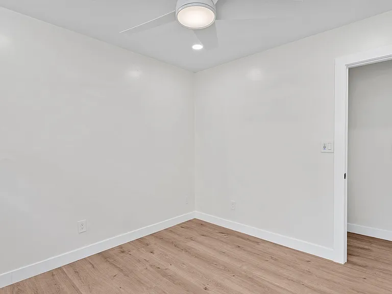 Ocean Beach Living | Modern 2Bd/2Ba | Laundry in-unit — Photo 42