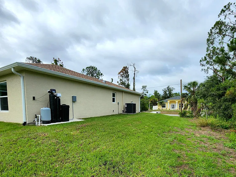 2698 Zuber Ln — Photo 17