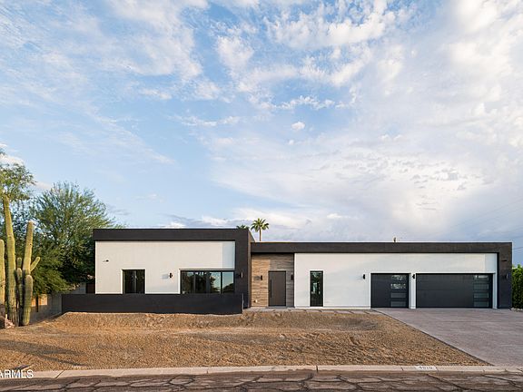 2nd image of 4010 E SAN MIGUEL Avenue