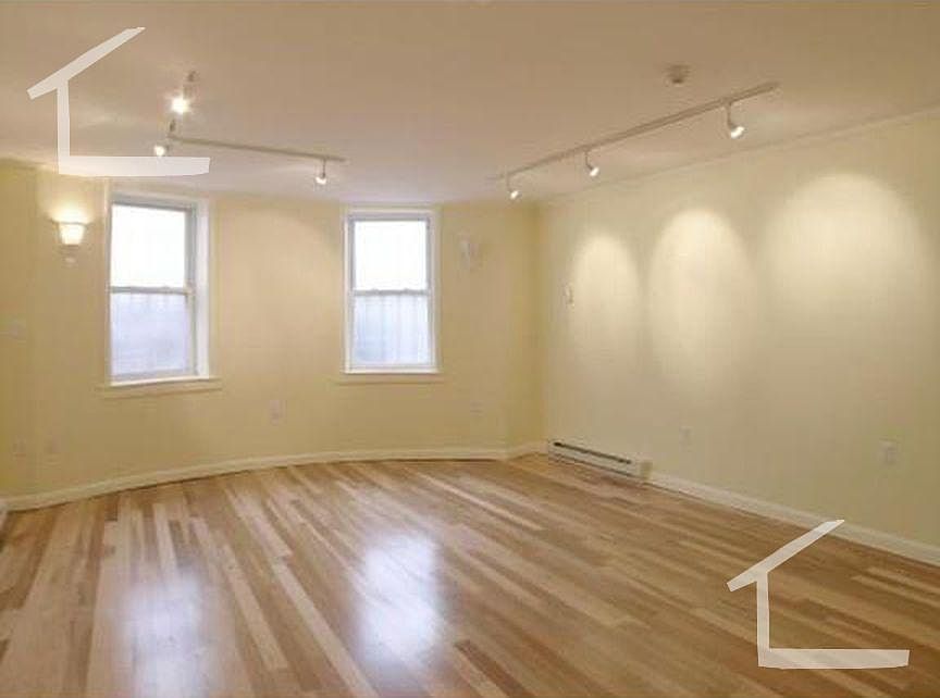 2nd image of 702HH Massachusetts Ave #9H