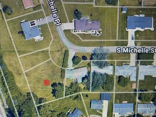 4500 S Michelle St, Saginaw, MI 48601