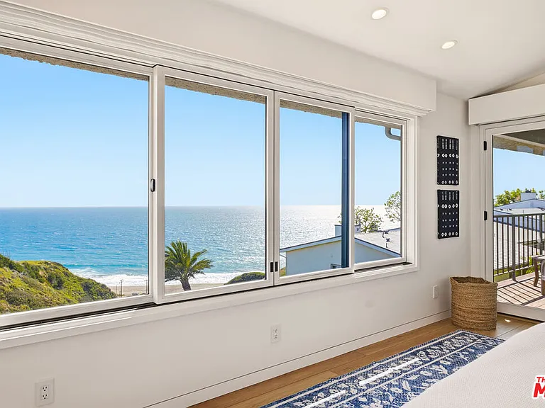6817 Seawatch Ln — Photo 24