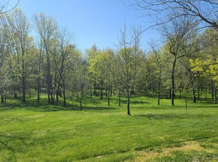 6588 Greenwood Rd, Centralia, IL 62801