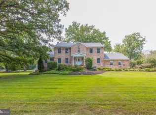 11499 White Oak Ct, Herndon, VA 20170