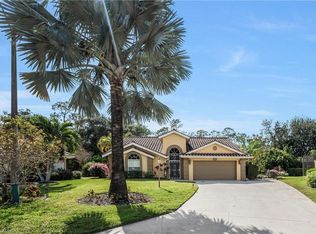 593 Country Walk Ct, Naples, FL 34104