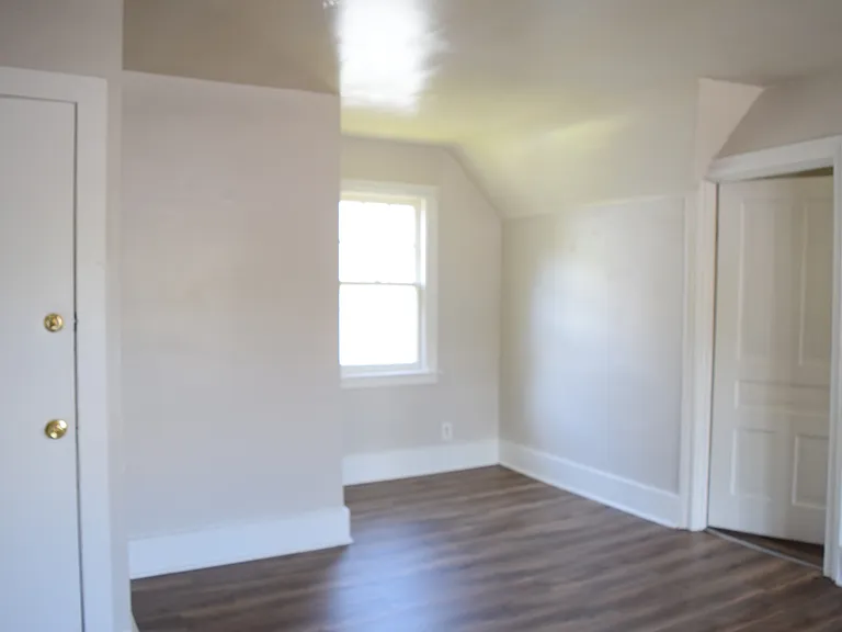 856 Lafayette Ave NE #2 — Photo 2