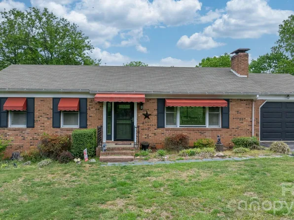 475 Hendren Rd, Moravian Falls, NC 28654