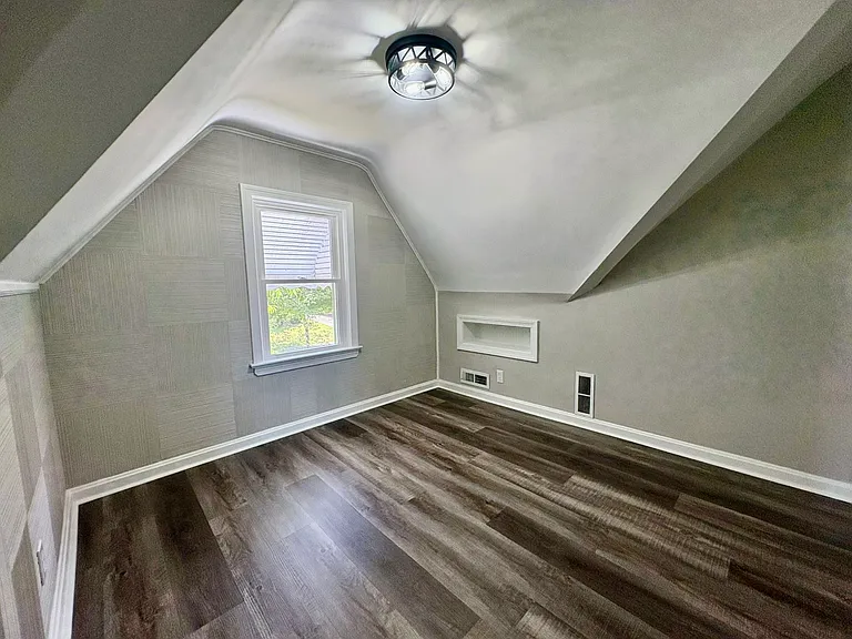 4165 Harwood Rd — Photo 11