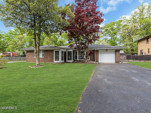5th image of 1130 Kenton Drive