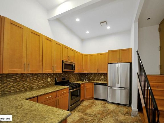 2nd image of 123 Carroll St APT 2B