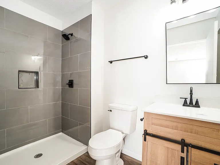 520 Wyndham Ridge Dr — Photo 14