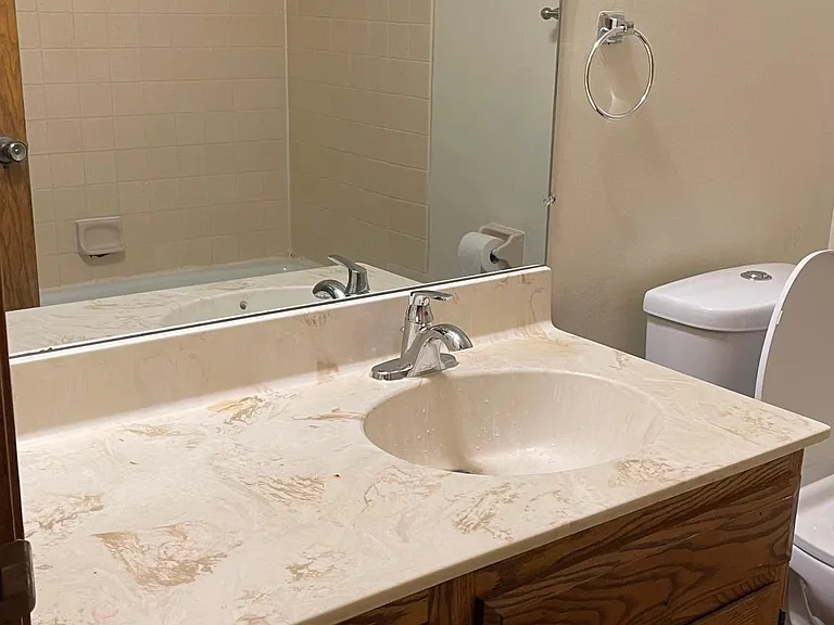 Main bathroom