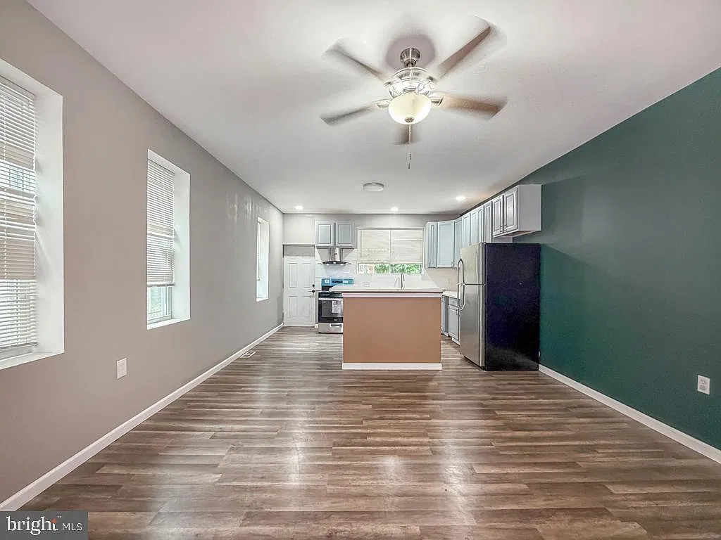 2 bed, 1.5 bath, 1473 sqft, $1,850 — Photo 4