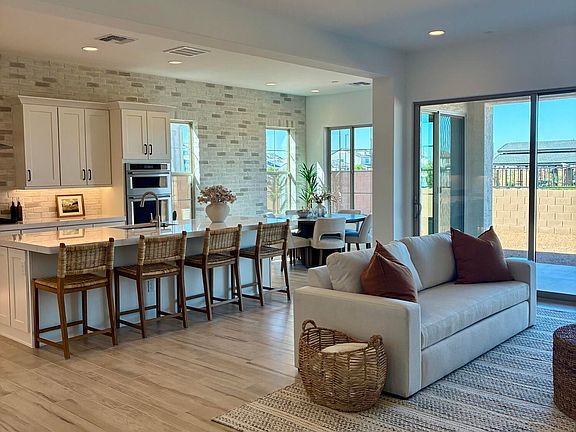 5th image of 6860 S Crosscreek Drive