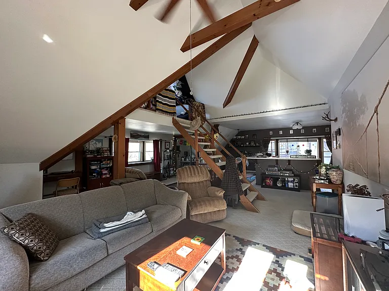 430 Oxford St #3 — Photo 2