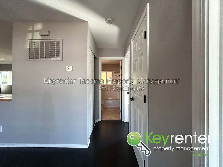 221 Sunset Dr — Photo 10
