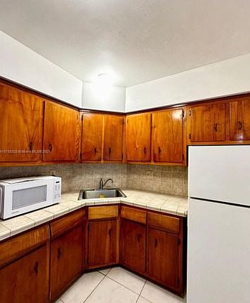 3rd image of 1430 Brickell Bay Dr APT 306