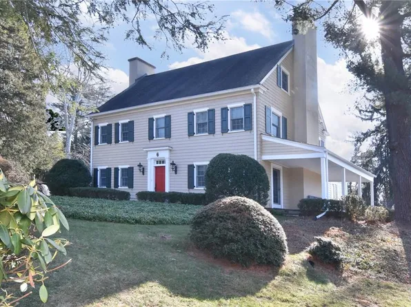 1 Hudson Road E, Irvington, NY 10533